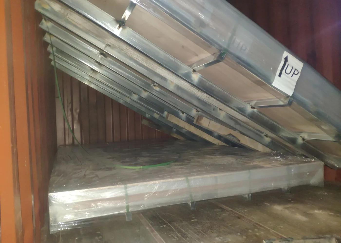 Metal mesh prepared for a documented packing and delivery handoff